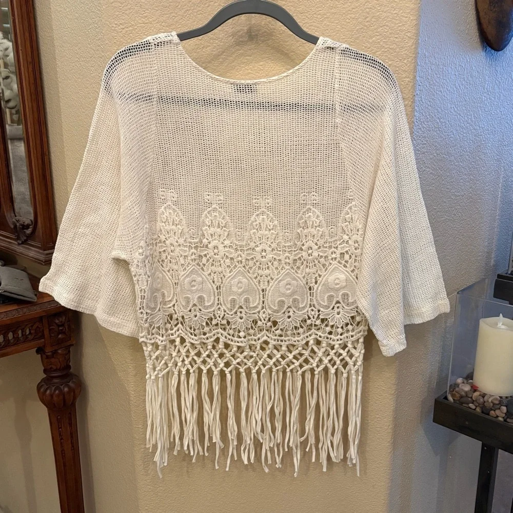 ZARA Women Cream Crochet Fringe 3/4 Sleeve Boho Festival Concert Top Size Small